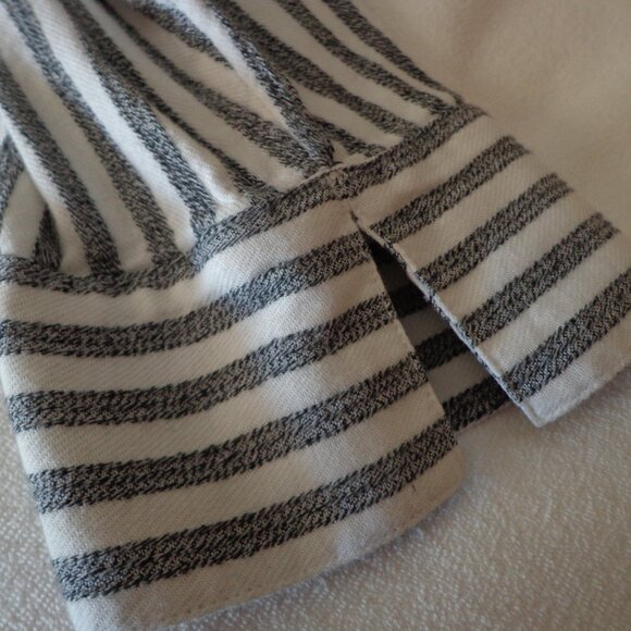 NWOT Soft Surroundings Striped Asymmetrical Tunic L Black/White Button Closure - Picture 11 of 16